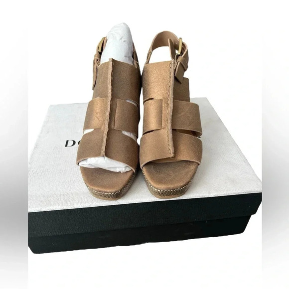 Donald Pilner Women’s Geneva Raffia Slingback Platform Sandals - Picture 7 of 10